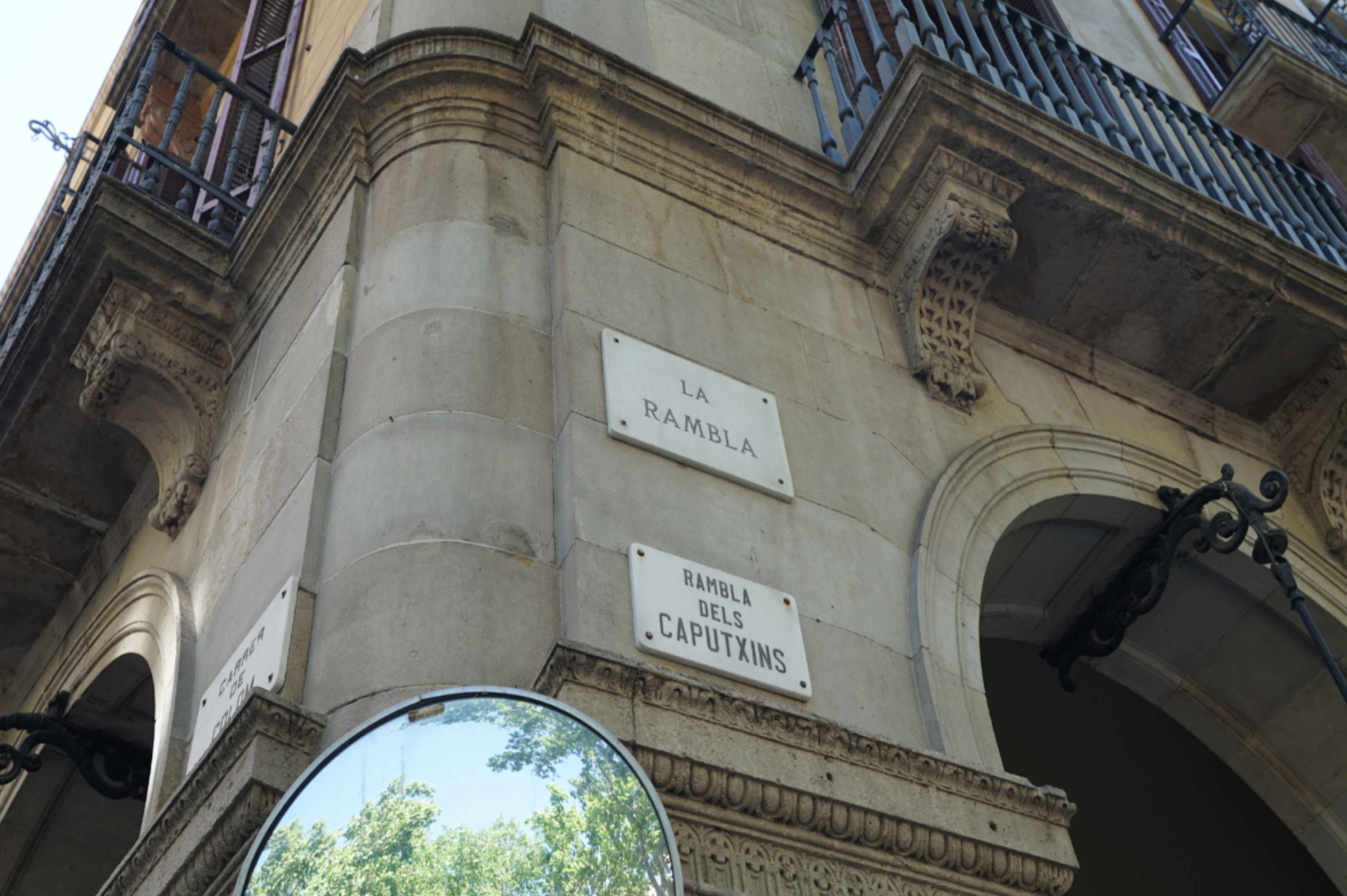 barcelona ramblas street sign