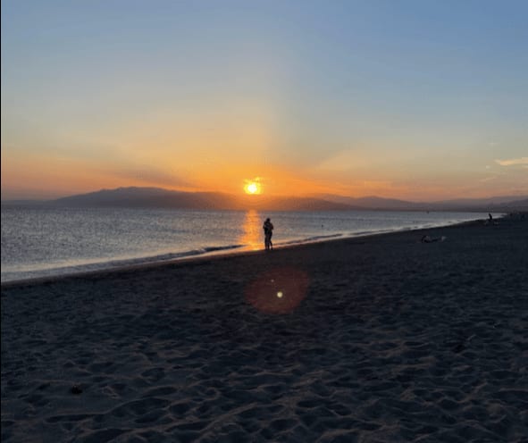 LateNightBeach_LateBed