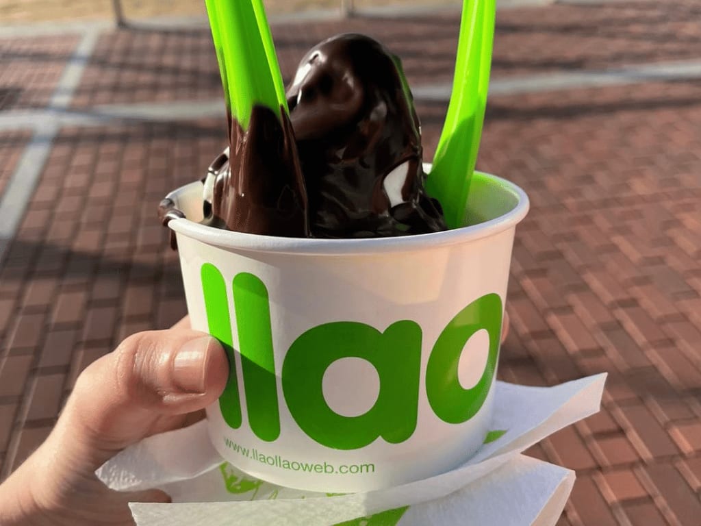 llaollao-warner-park