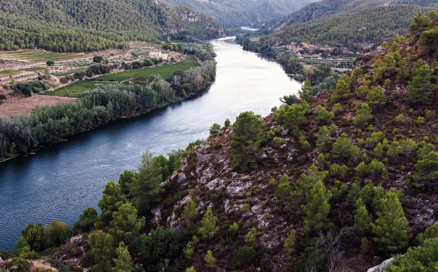 What's The Longest River in Spain? Experts Doubt between These 2! Thumbnail