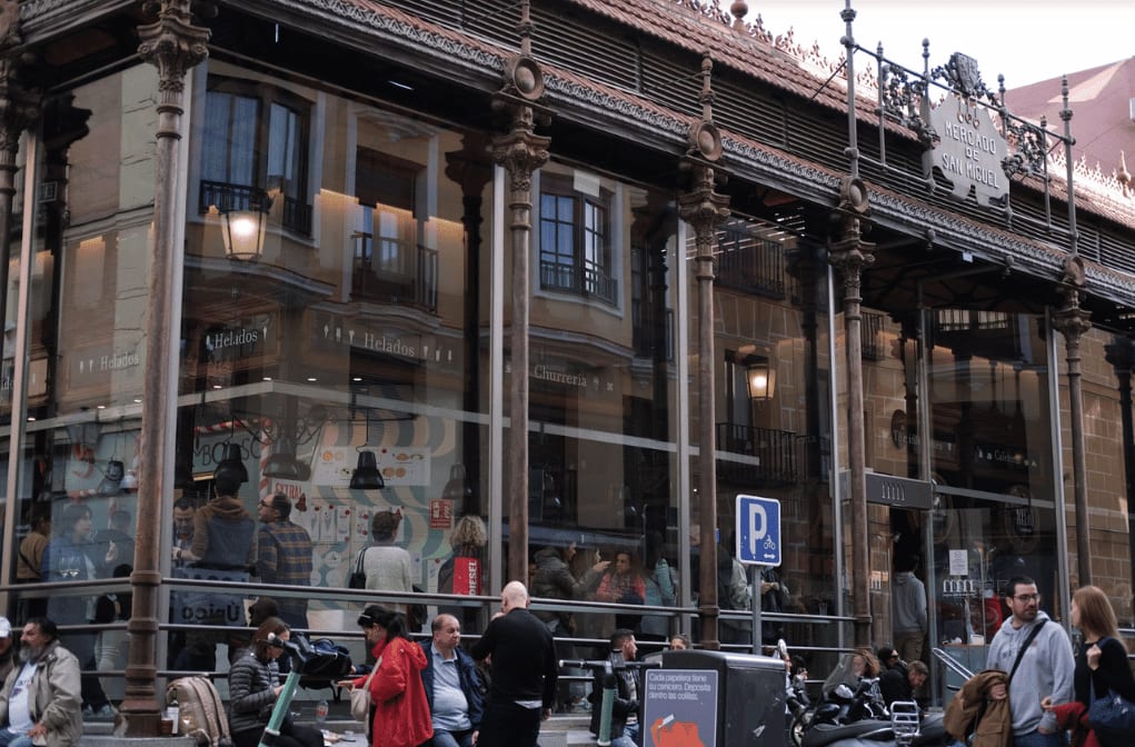 Pickpockets in Mercado san miguel