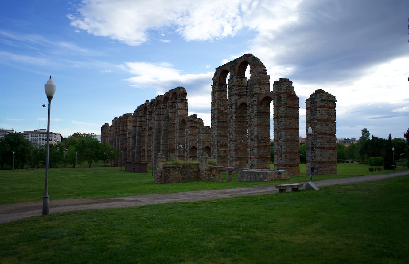 Los Milagros aquaduct in Merida