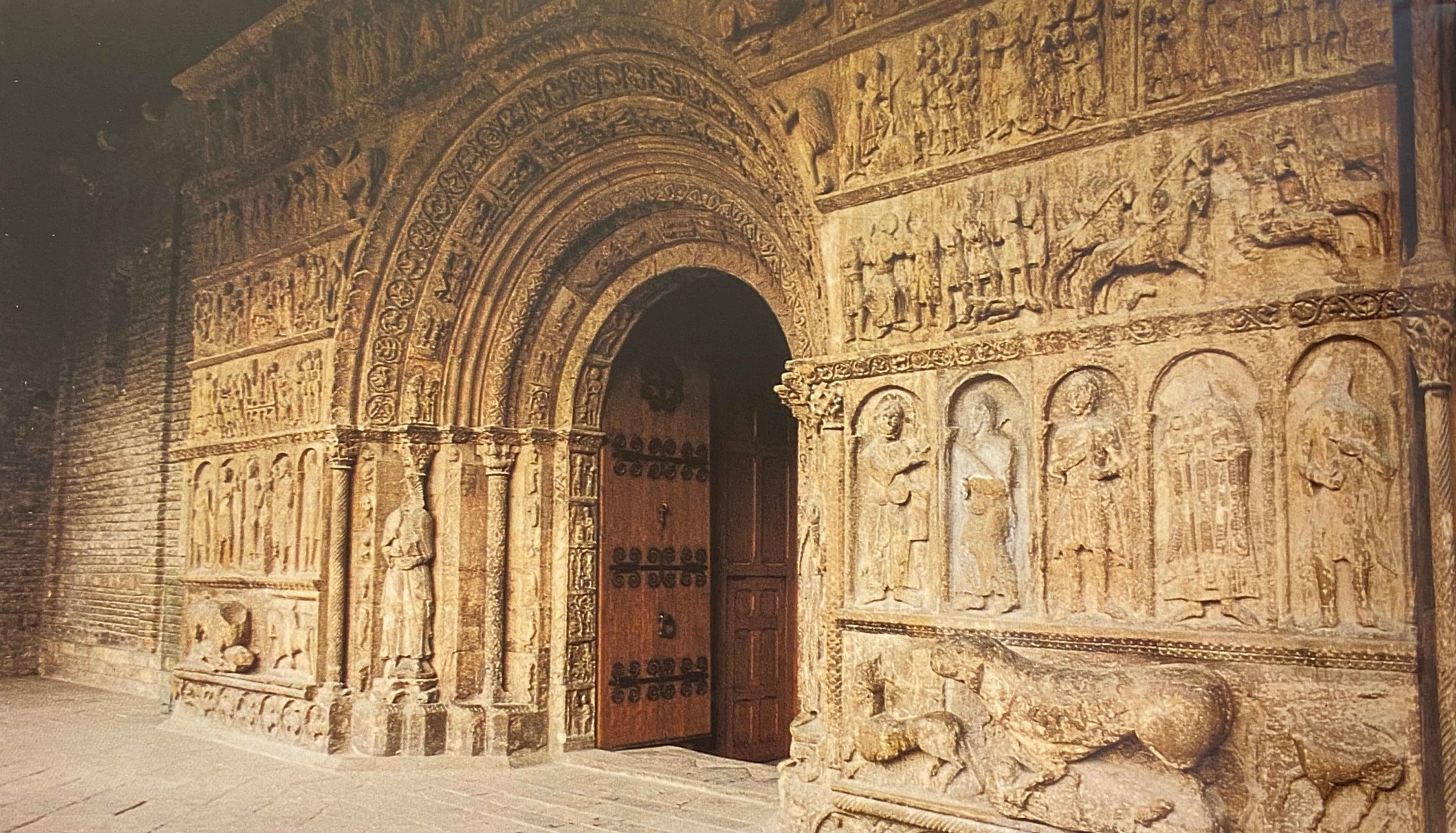 santa maria de ripoll girona monastery