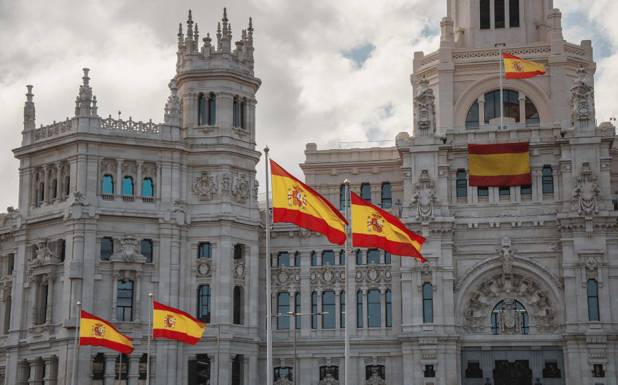 The 3 State Symbols of Spain & 9 Other National Icons Thumbnail