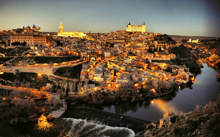 100 Spanish Fun Facts For Kids to Learn About Spain Thumbnail