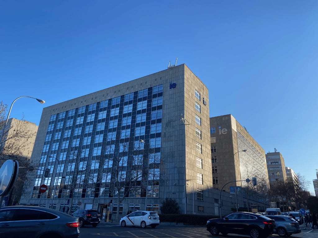 10 Things I Wish I knew Before Studying Abroad in Madrid Thumbnail