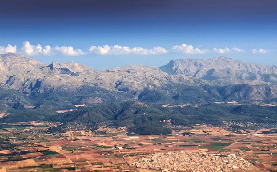 9 Mountains Ranges in Spain for a Scenic Adventure Thumbnail