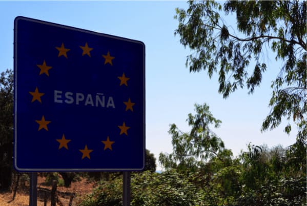 Spain Borders: The Neighbors that share our peninsula, oceans, and controversy Thumbnail