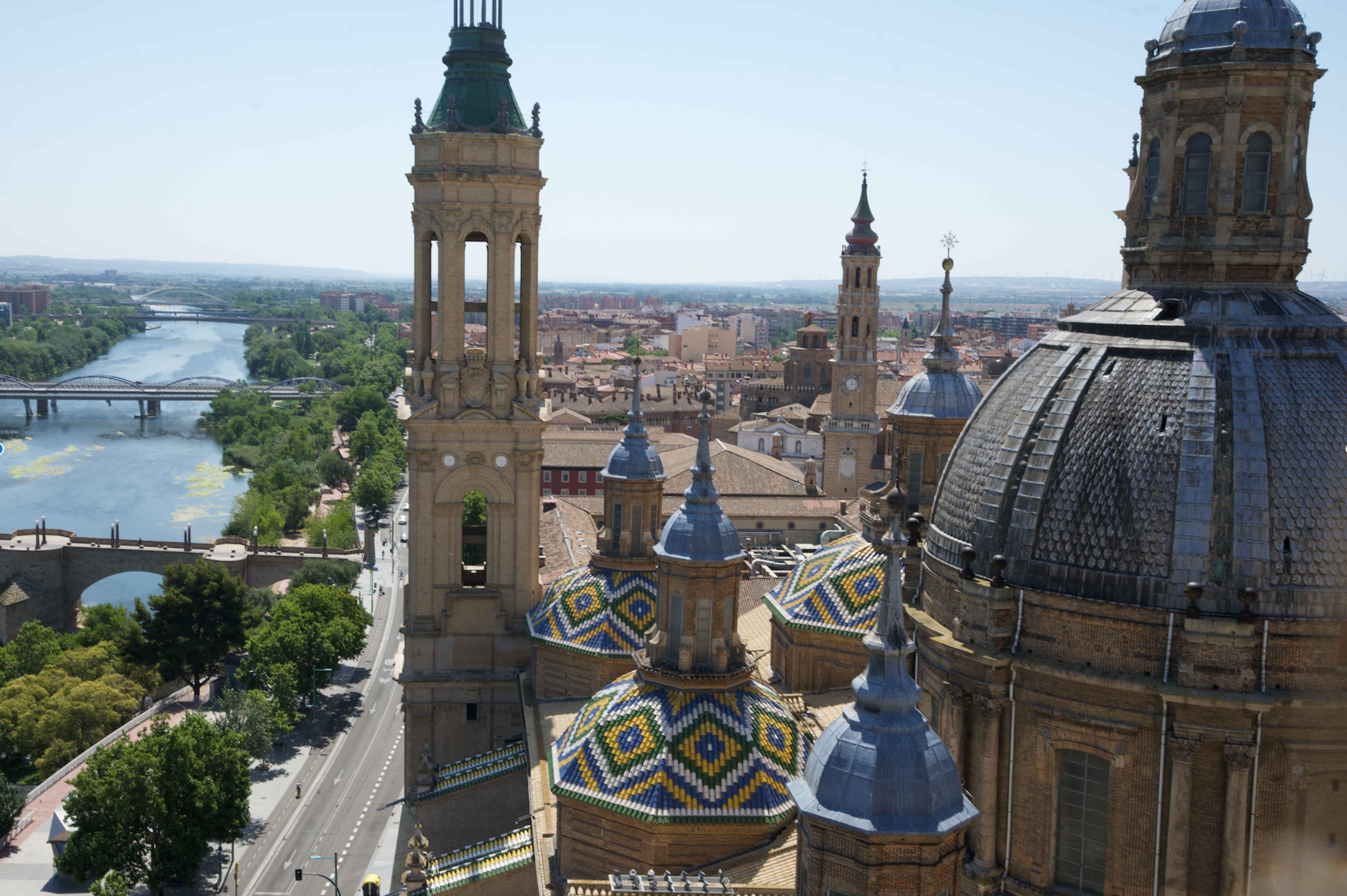 zaragoza cathedral spain from above