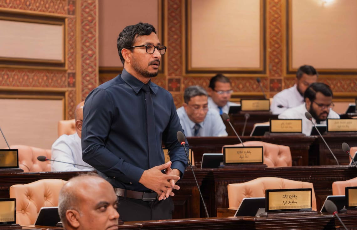 ކައުންސިލަރުންގެ އަދަދު މަދުކުރަން މަޖިލީހުން ފާސްކޮށްފި