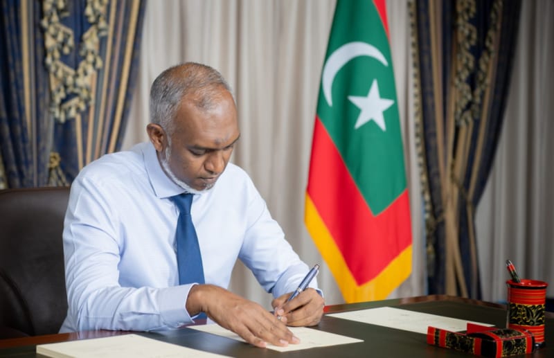 ނޮވެމްބަރު 2 ބަންދު، ނަސްރުގެ ދުވަހާ އެކު ހަތަރު ދުވަސް ބަންދު