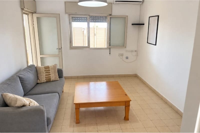 2.5 room apartment for immediate entry!