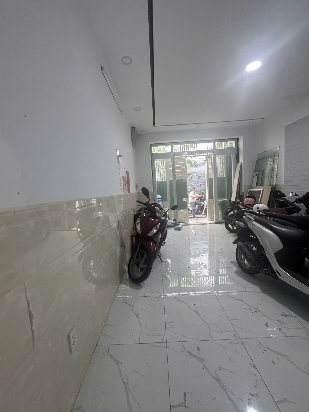 SIÊU PHẨM QUẬN 1 - TRẦN QUANG KHẢI - SÁT MẶT TIỀN - DÒNG TIỀN 30TR/THÁNG