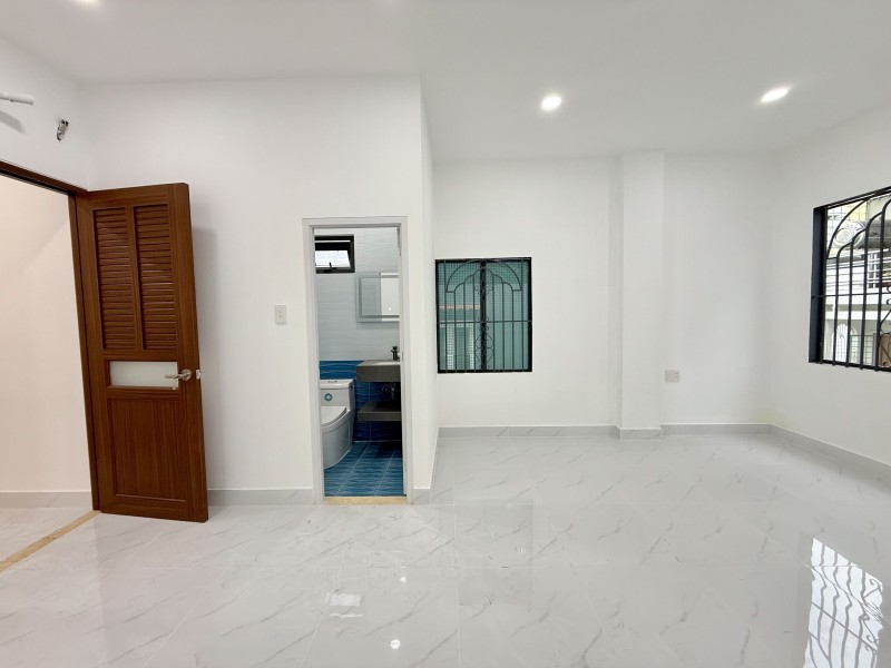 QUẬN 3 - LÊ VĂN SỸ - LÔ GÓC KHÔNG LỘ GIỚI - 42M2 - 3 TẦNG - GIÁ 8.75 TỶ (ĐÃ HẠ 100TR)