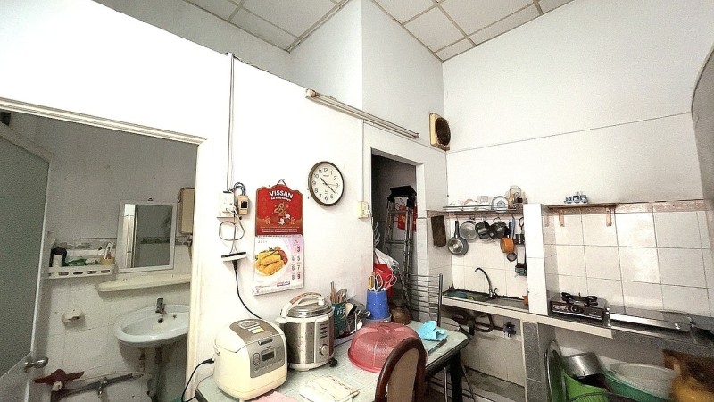 9.5 TỶ - QUẬN 3 - HOÀNG SA - XE HƠI ĐỖ CỬA - 1 CĂN RA MẶT TIỀN - DÒNG TIỀN 15TR/THÁNG
