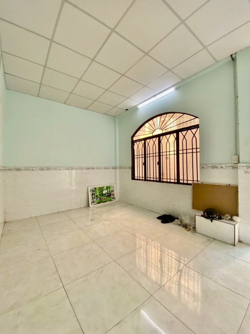 GIẢM 500 TRIỆU - TÂN BÌNH - VĂN CHUNG - 70M2 - NGANG 5.2M CỰC HIẾM - SÁT NHÀ GA T3 - GIÁ 8.1 TỶ