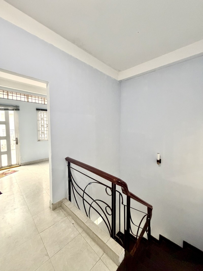 10.5 TỶ - PHÚ NHUẬN - NGUYỄN CÔNG HOAN - XE HƠI VÀO NHÀ - 60M2 - NỞ HẬU 6.1M CỰC ĐẸP