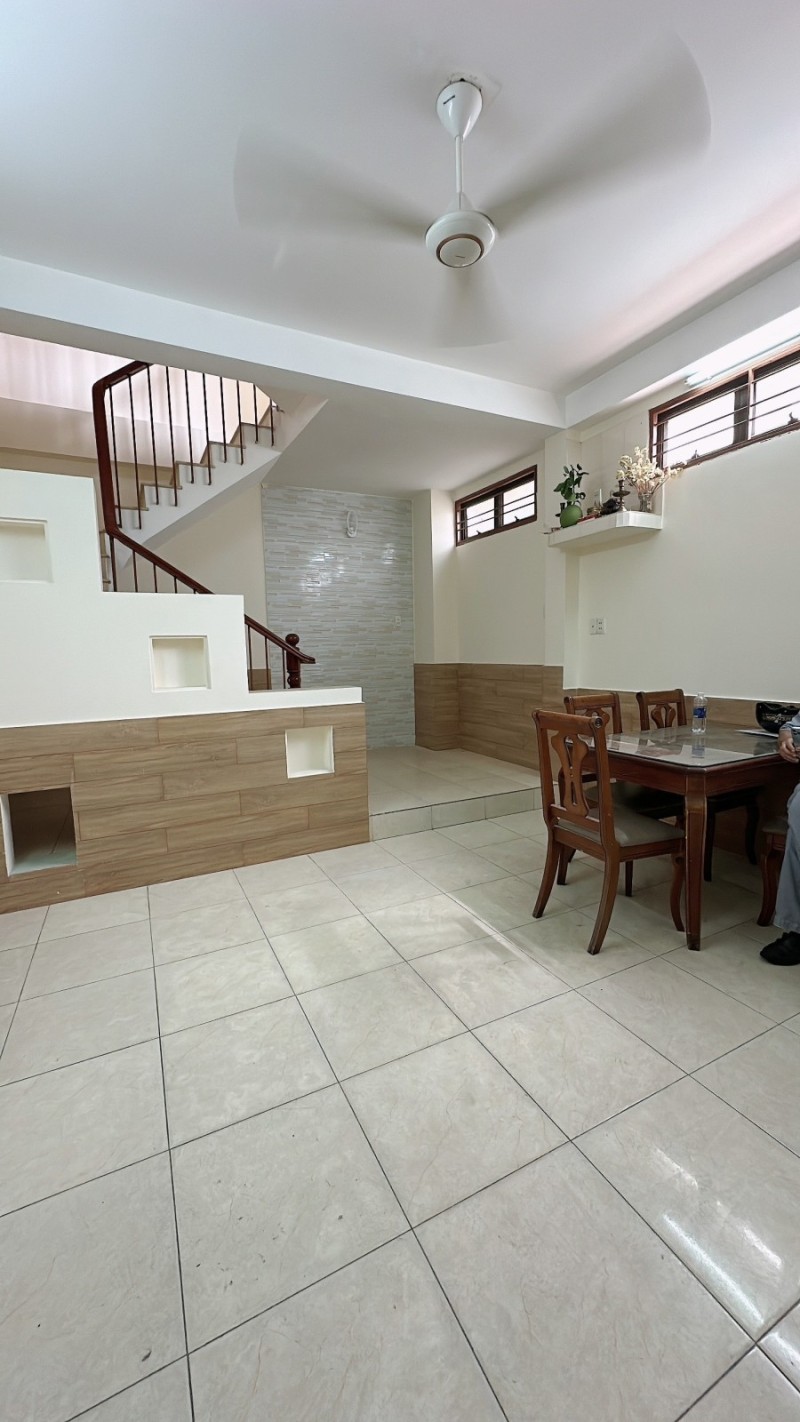 Pasteur, Quận 3 - Hẻm xe hơi, 4 TẦNG (2PN + 3WC) | 35m2(4.3x8) | 7T5
