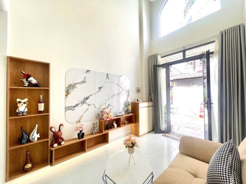 NGUYÊN HỒNG, GÒ VẤP - GIÁP BÌNH THẠNH - NHÀ ĐẸP 4 TẦNG - 4PN