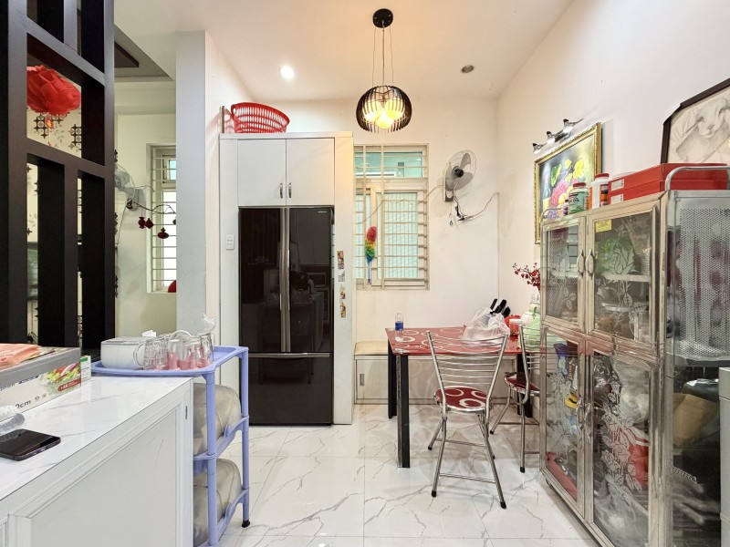 LÊ VĂN SỸ, PHÚ NHUẬN - SỔ VUÔNG A4 - LÔ GÓC 3 MẶT THOÁNG - SÁT MẶT TIỀN