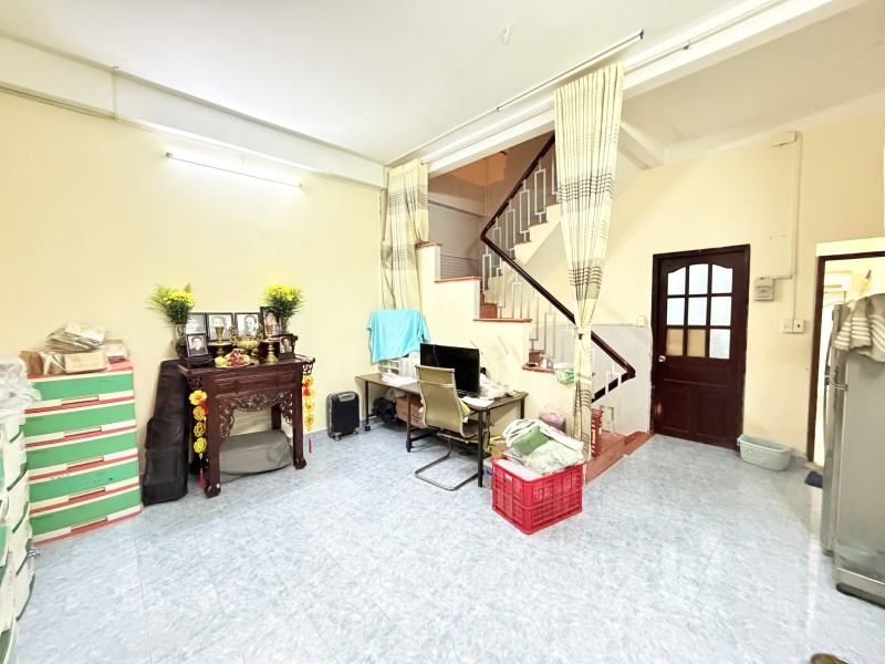 THÀNH THÁI, QUẬN 10 - HẺM Ô TÔ TRÁNH - NGAY NGÃ TƯ SẦM UẤT - VỪA Ở VỪA MỞ CÔNG TY