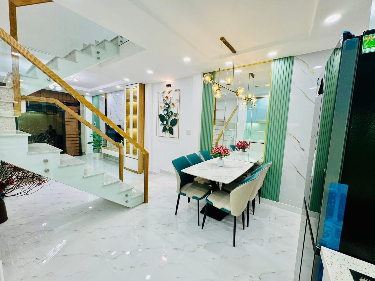 9.5 Tỷ - NHÀ THÍCH QUẢNG ĐỨC, PHÚ NHUẬN - 2 MẶT THOÁNG - HẺM 5M Ô TÔ TRÁNH