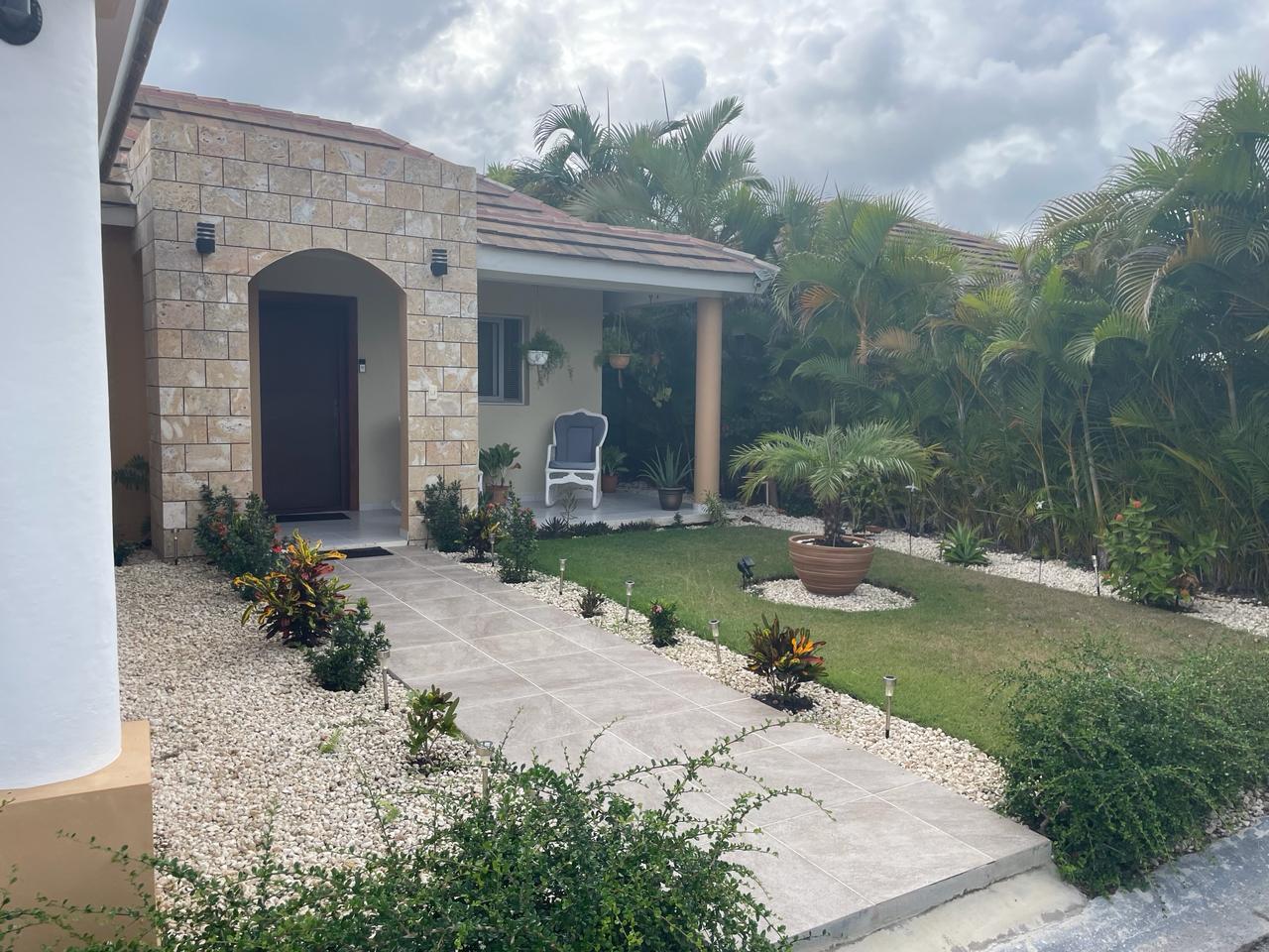 Hermosa Casa en Venta, Bávaro foto 3