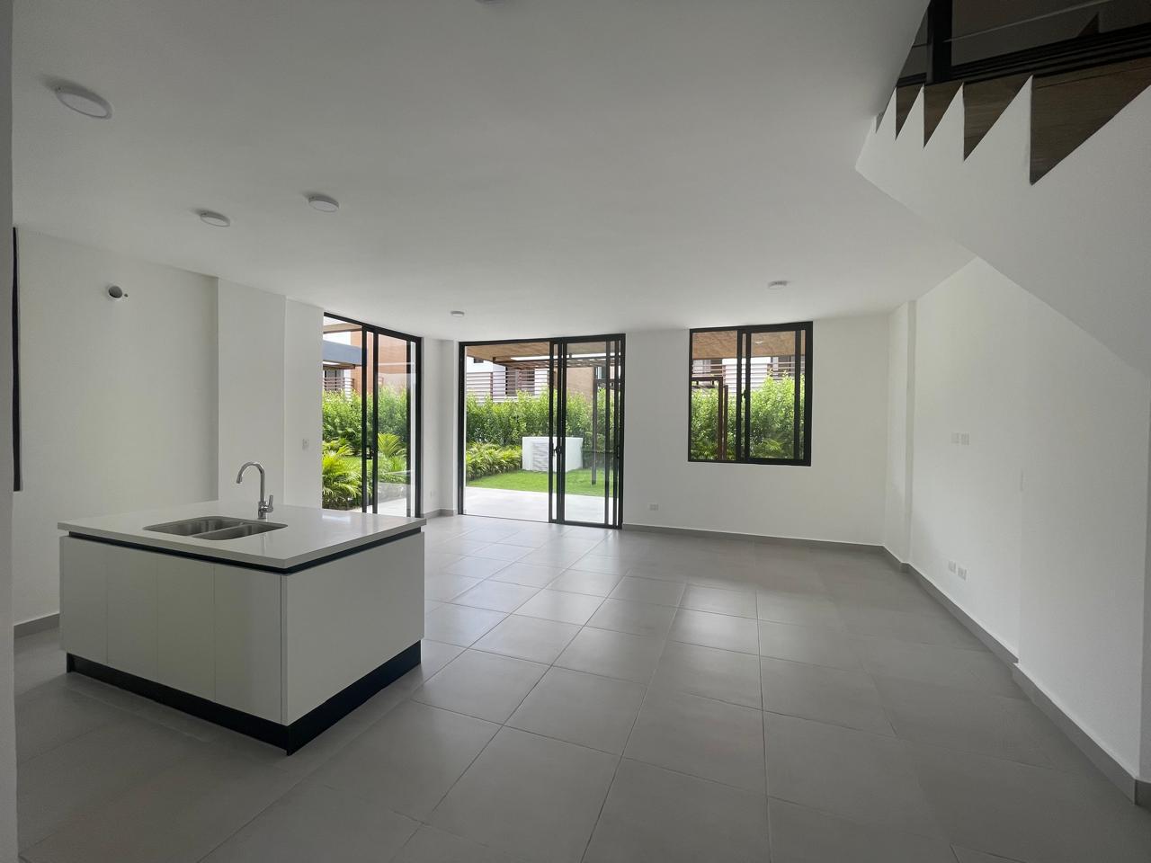 Townhouse en alquiler, Palmas 2, VistaCana. foto 2