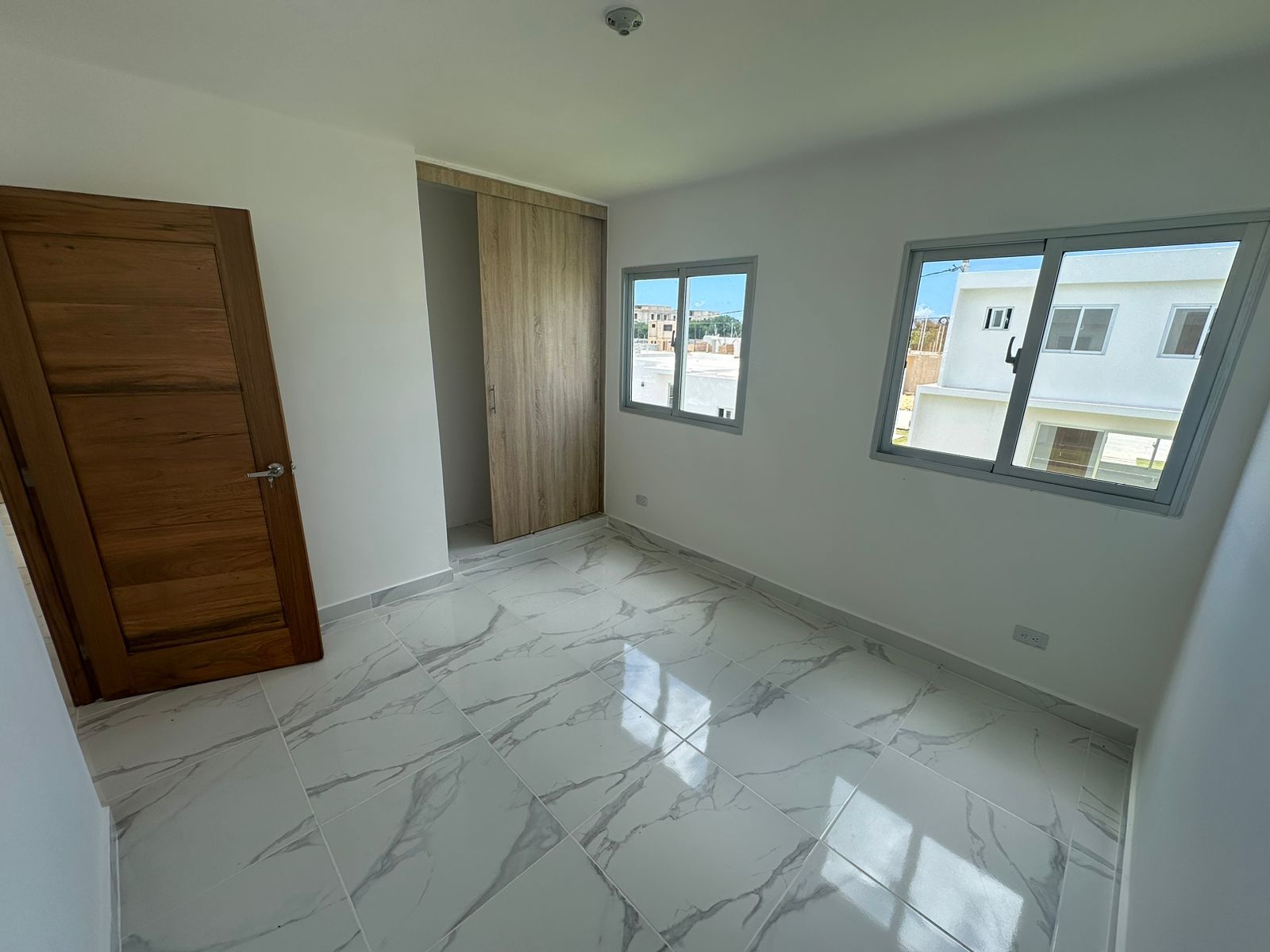 Villa en Primaveral 2, Renta/Venta foto 4