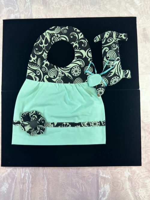 Bib With Puppy Small 6