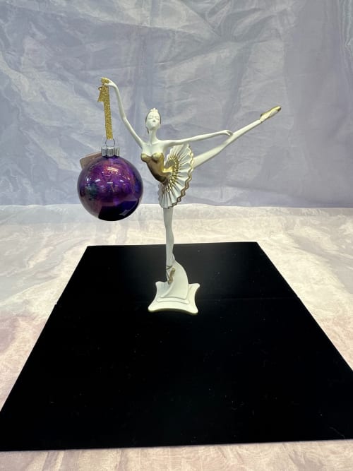 Christmas Ball Medium Alcohol Ink
