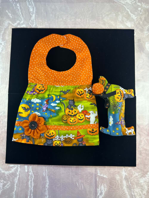 Bib With Puppy Small 2