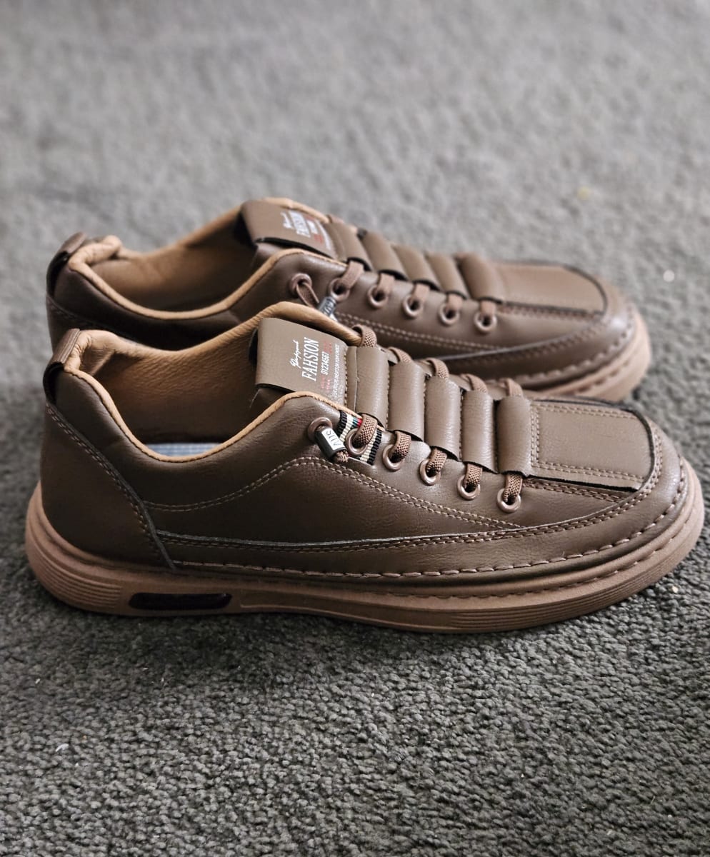 Casual shoe - Brand new - Size 40 photo 2