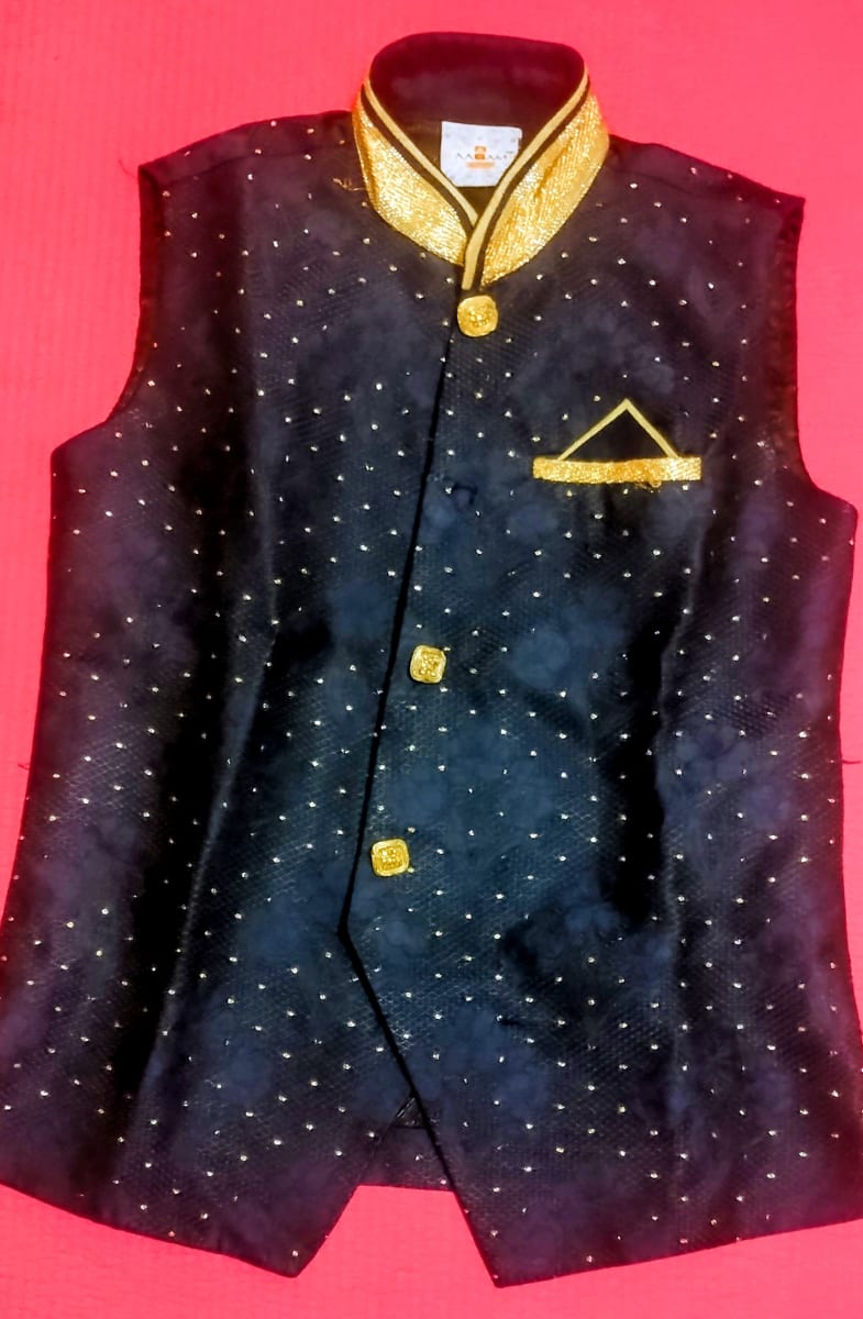 Boys kurta 3 piece set photo 3
