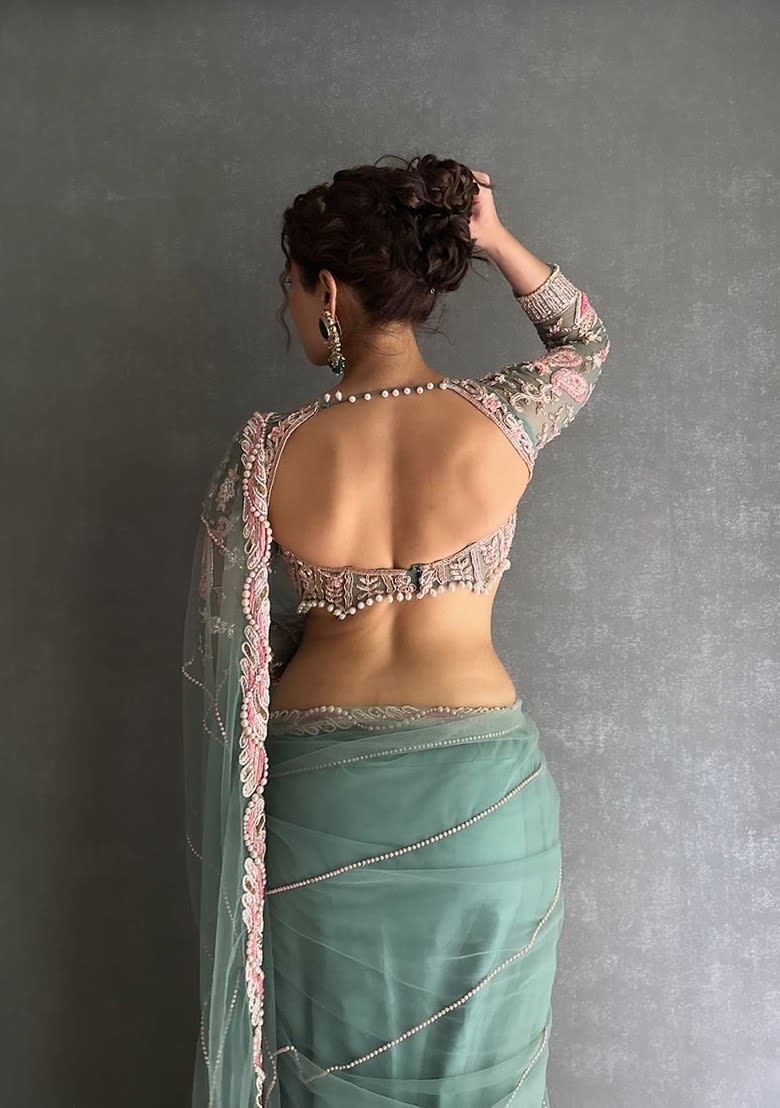 Green Embroidered Blended Saree Set photo 4