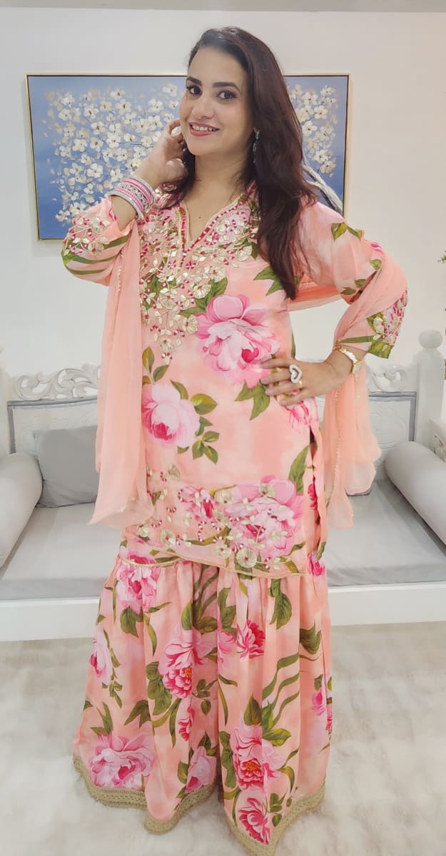 Peach/baby pink color suit - Sz L (Aus sz 12) photo 2