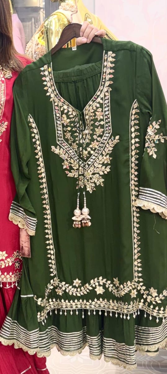 Henna green Gotta patti & Mirror work suit - Sz M (Aus sz 10) photo 2