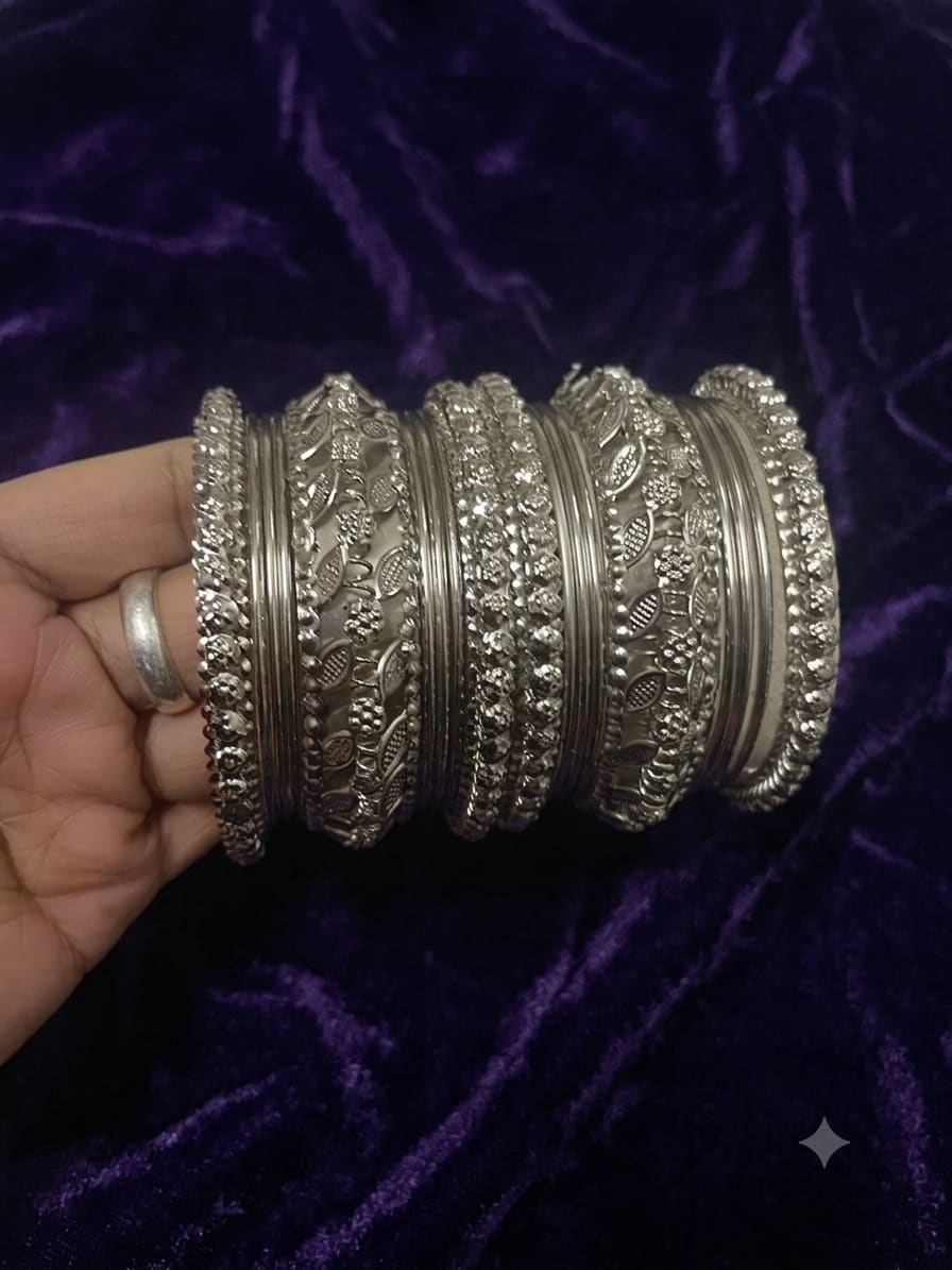 Luvruvi metal silver bangles photo 3