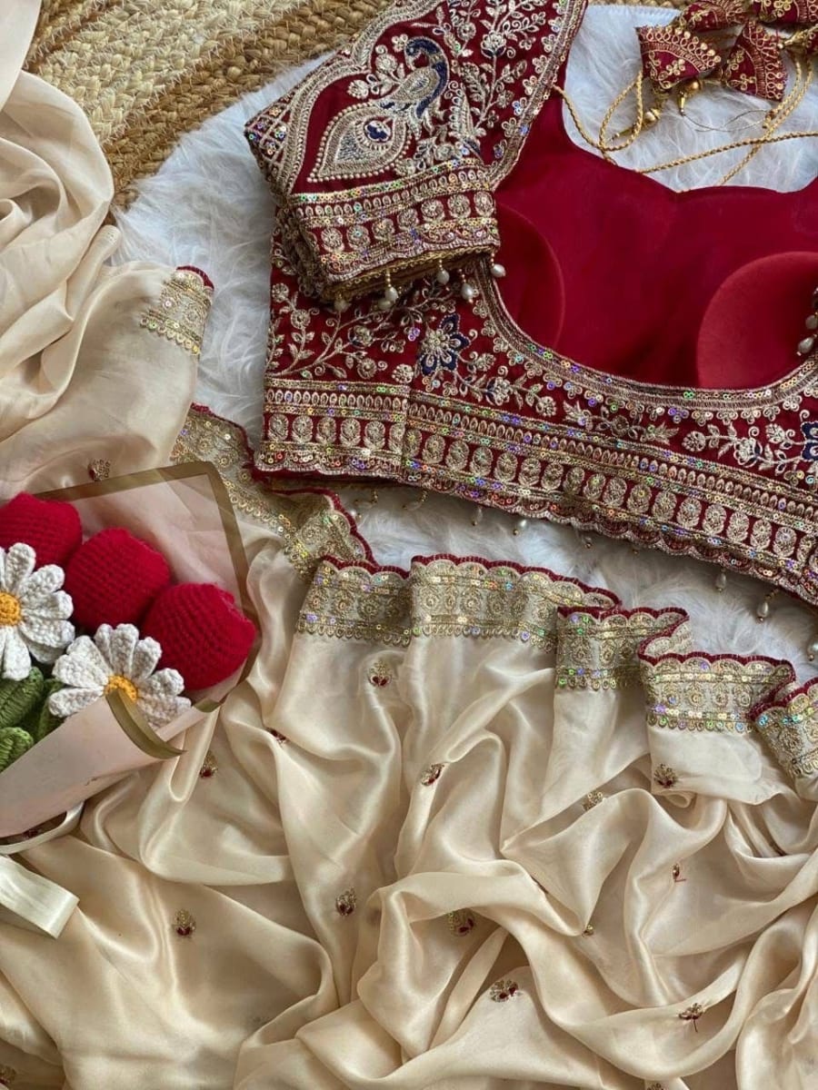 Luvruvi Saree with blouse photo 3