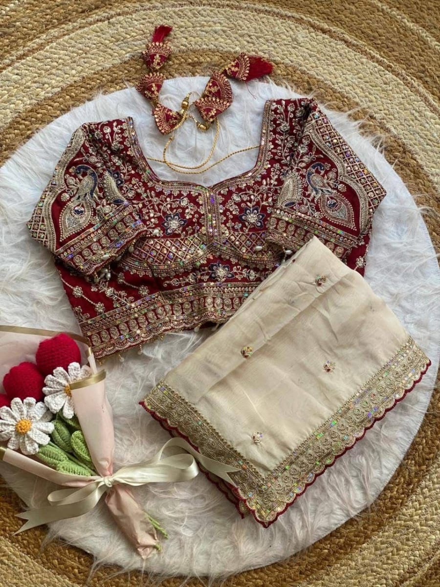 Luvruvi Saree with blouse photo 7