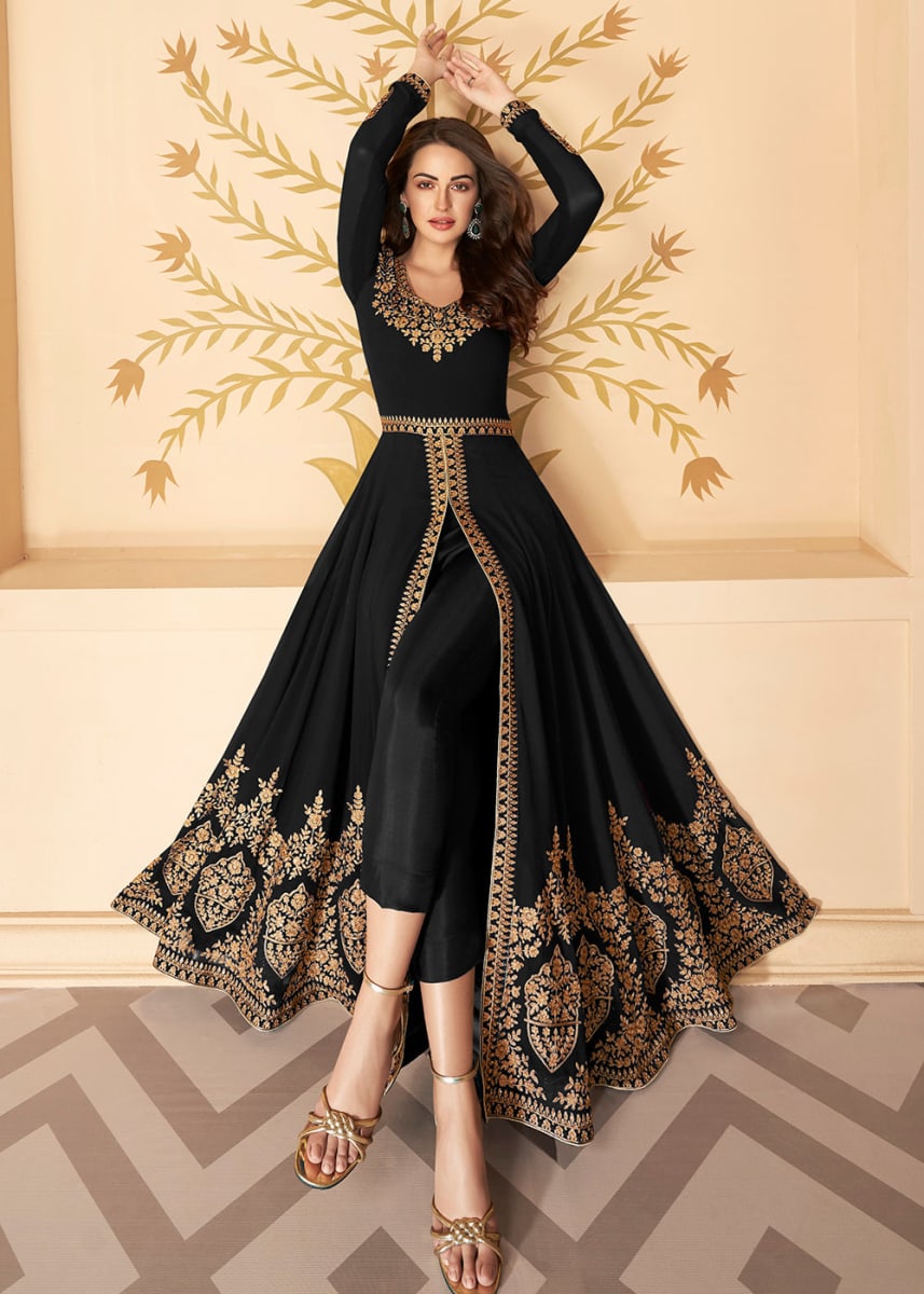 Black Embroidery Anarkali suit size M for sale in Bardia