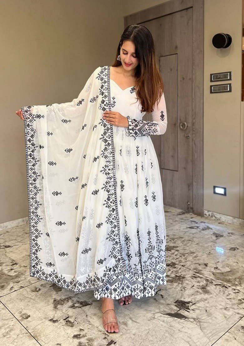 White Anarkali suit photo 2