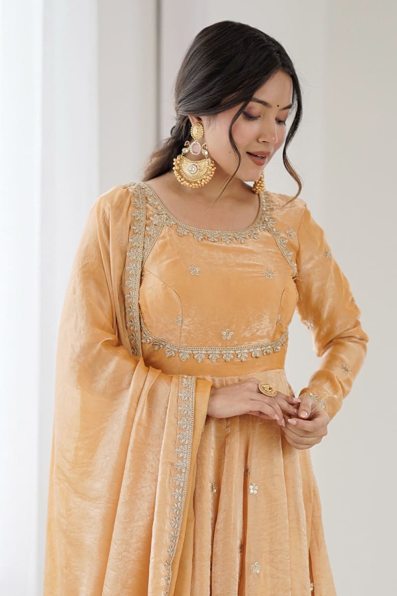 Fendy Silk Gown photo 4