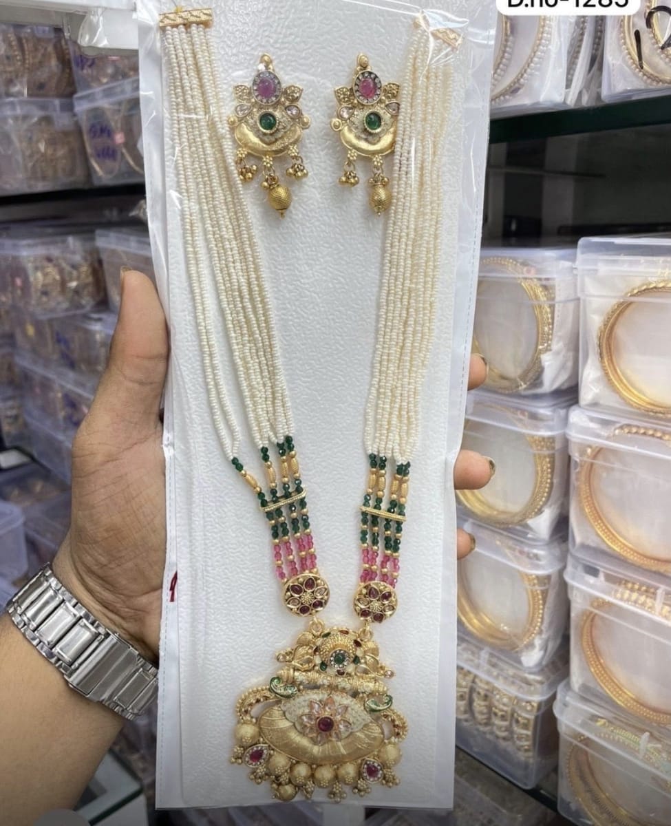 Luvruvi Multilayer pearl Necklace photo 4