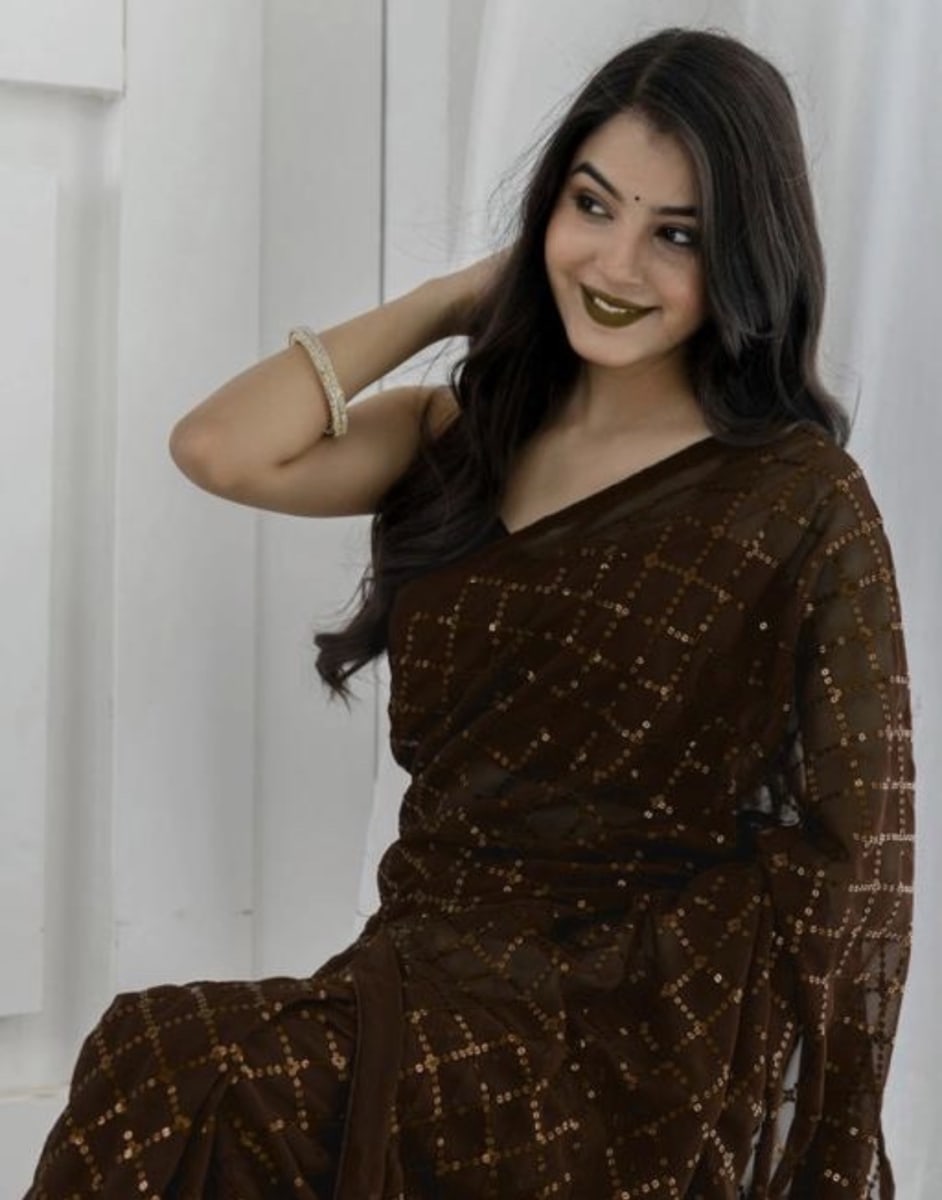 Luvruvi complete Saree blouse and peticoat  photo 3