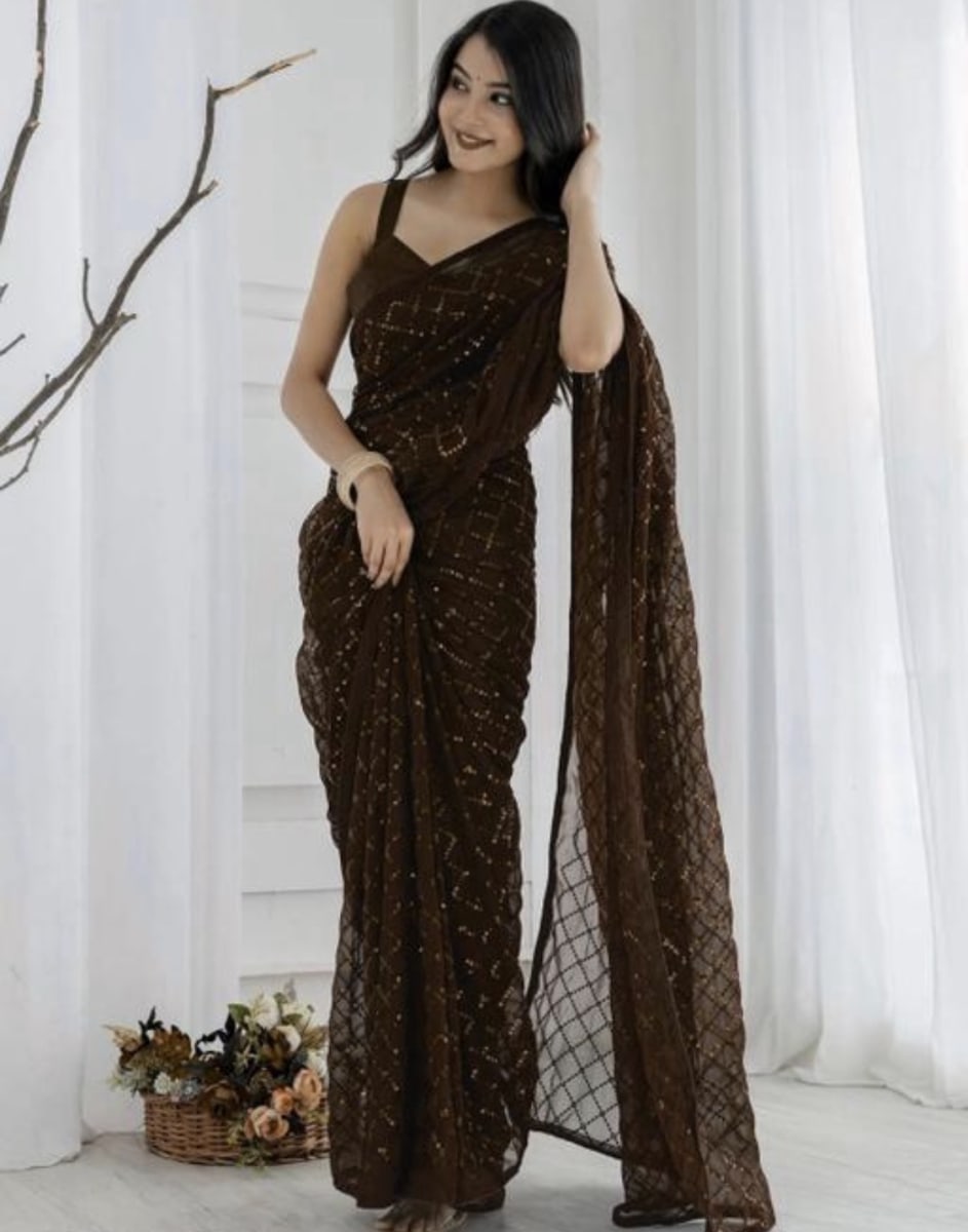Luvruvi complete Saree blouse and peticoat  photo 2