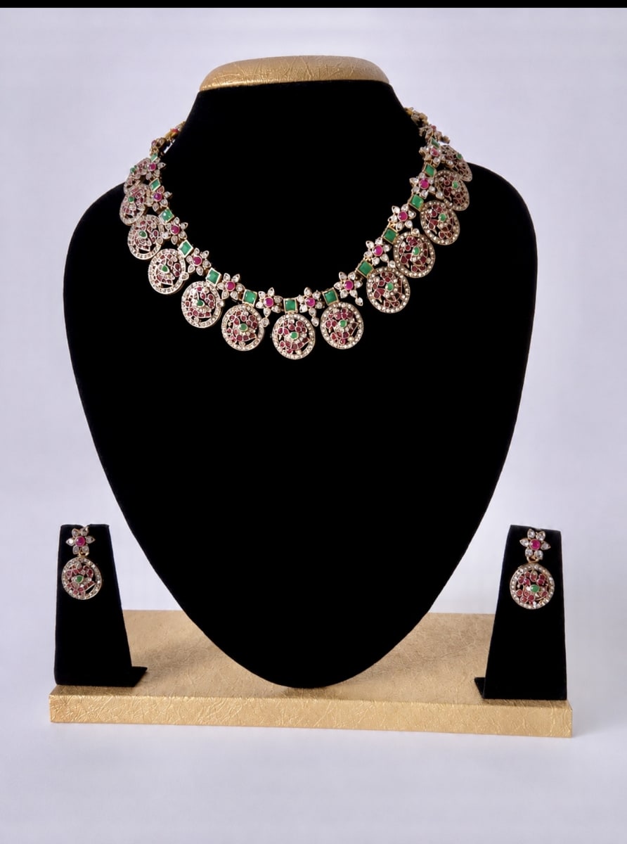 ✨ A Garland of Rubies & Emeralds for Your Neck  photo 2