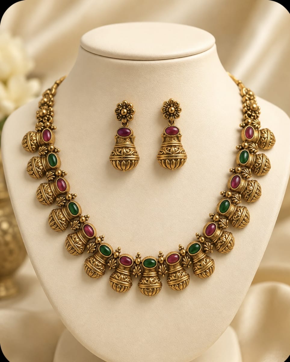 Traditional jewellery set  photo 3