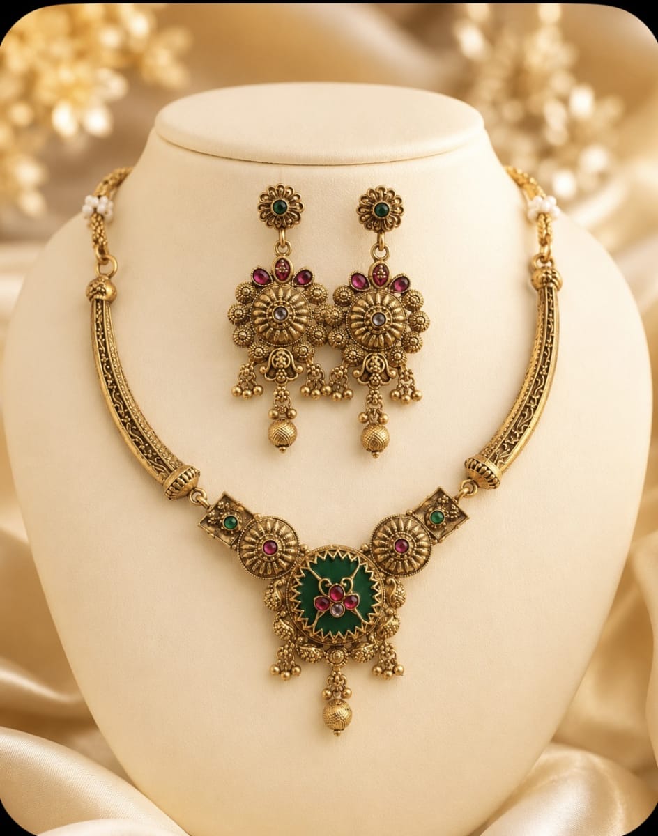 Traditional jewellery set  for sale in Amaroo