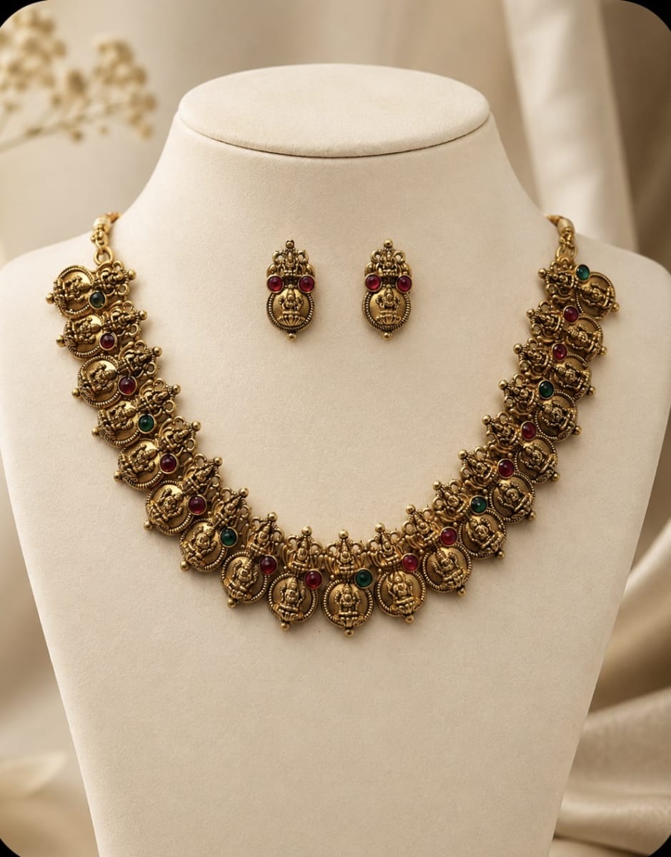 Traditional jewellery set  photo 5